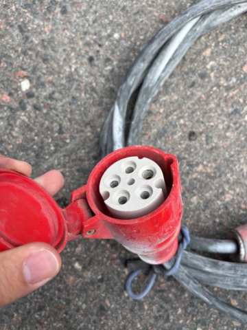 1013194-3 30m cable 16A 3-phase