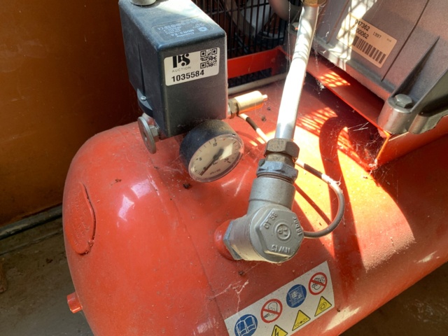 1035584-2 Kompressor Serva