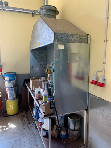 1035585-2 Extractor cabinet