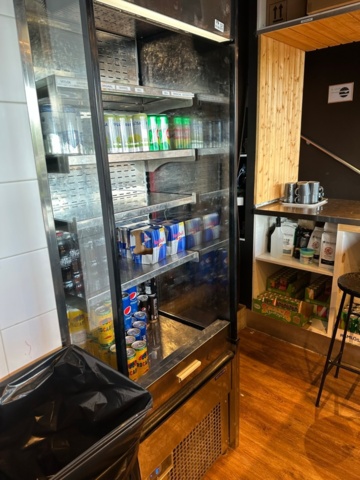 991963-1 Beverage cooler with lighting Tefcold