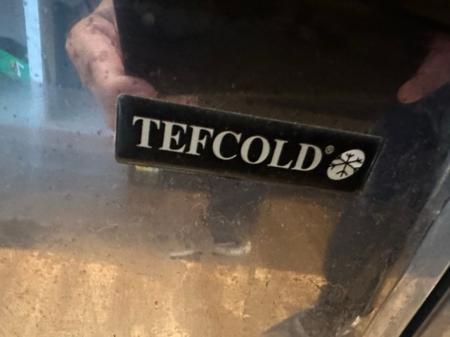 991963-3 Beverage cooler with lighting Tefcold