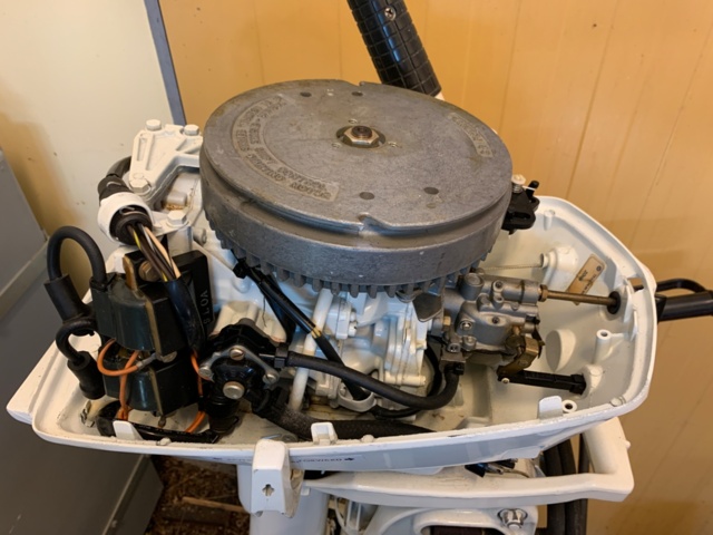 1035613-4 Boat engine Johnson 6 hp rep. object