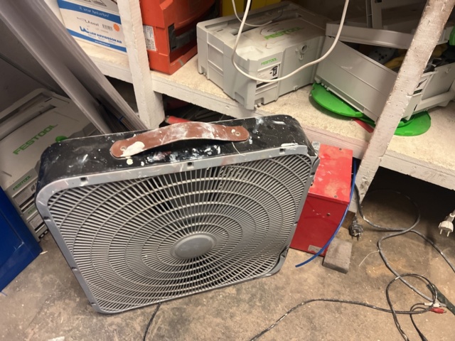 1050229-5 Empty tool boxes and accessories.