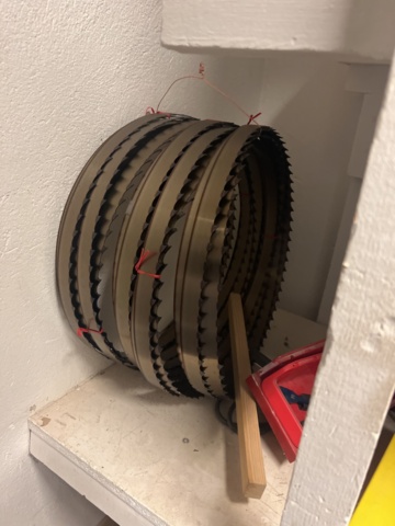 1050229-8 Empty tool boxes and accessories.