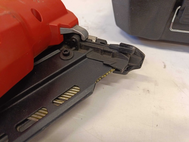 929271-10 Body nail gun Milwaukee M18 FFN