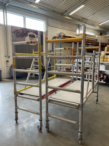 996442-4 2 pcs Altrex RS Tower rolling stand narrow