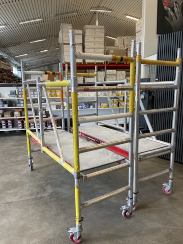 996442-5 2 pcs Altrex RS Tower rolling stand narrow