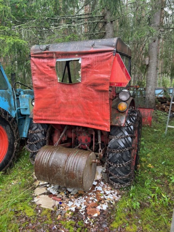 897396-6 Volvo T22 with snow blade BXM485