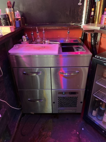 1038855-6 Restaurang inventarier / Utemöbler från bar