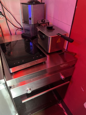 1038855-17 Restaurang inventarier / Utemöbler från bar