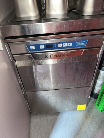 1038855-26 Restaurang inventarier / Utemöbler från bar