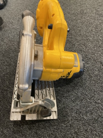 996501-5 Dewalt tool kit