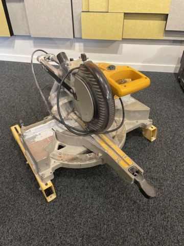 996501-22 Dewalt tool kit