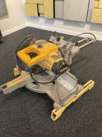 996501-23 Dewalt tool kit