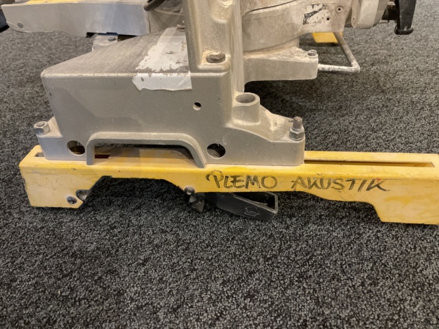 996501-29 Dewalt tool kit