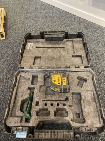 996501-31 Dewalt tool kit