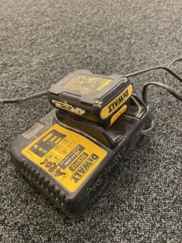 996501-39 Dewalt tool kit