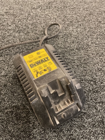 996501-42 Dewalt tool kit