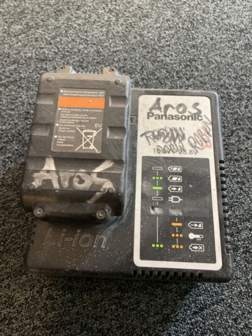 996504-24 Panasonic tool kit