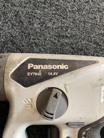 996504-18 Panasonic tool kit