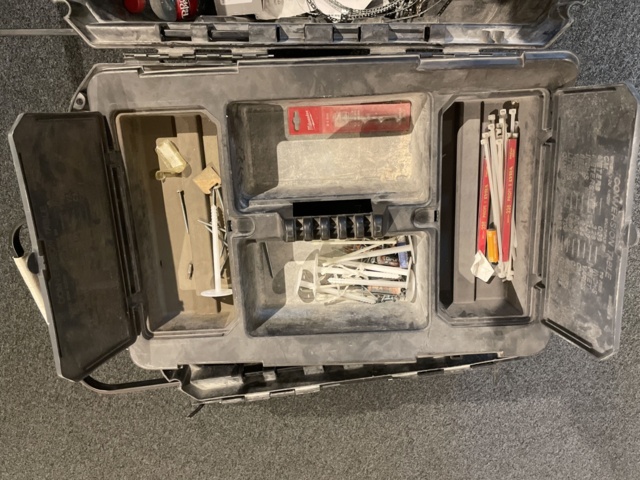 996503-8 Stanley tool carts and tool bag