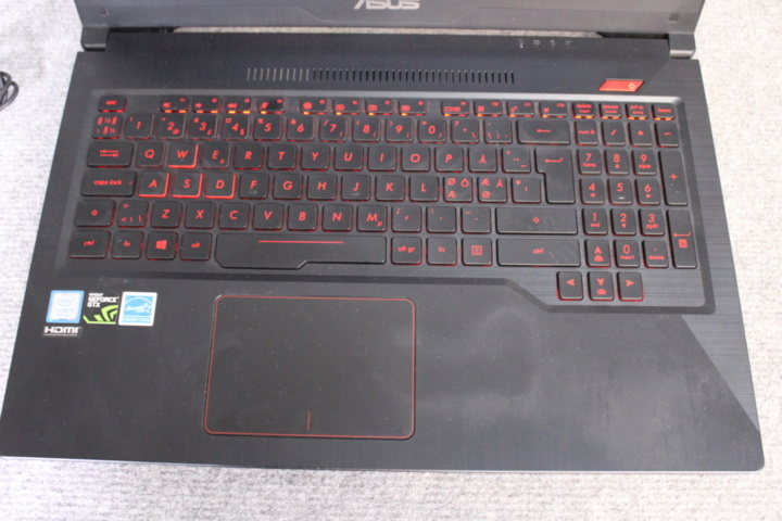 1038918-6 Asus Laptop Gaming computer