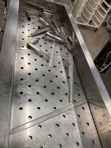 1046180-3 Refrigerator with three doors