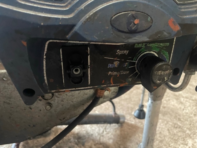 1048034-10 Paint sprayer Graco with display