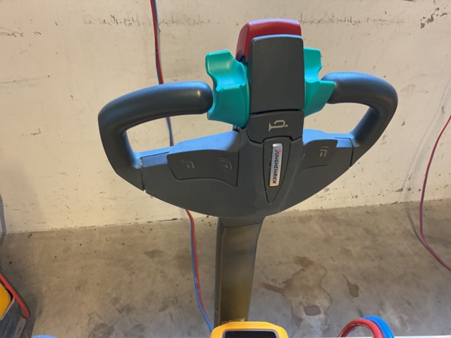 1001639-14 5 pieces Fall protection hooks on plate