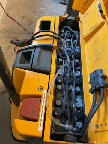 1001642-5 Terminal truck