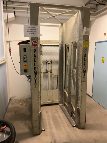 1001651-3 BT Pallomat with control cabinet