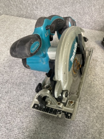 996514-9 Makita tool kit