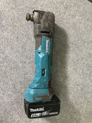 996514-16 Makita tool kit