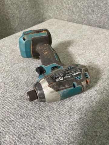 996514-39 Makita tool kit