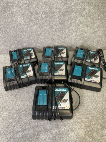 996514-77 Makita tool kit