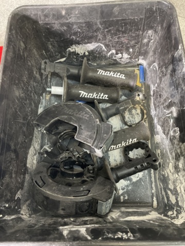 996514-83 Makita tool kit