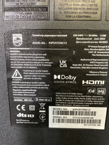 996521-5 2 Philips TVs plus wall mounts