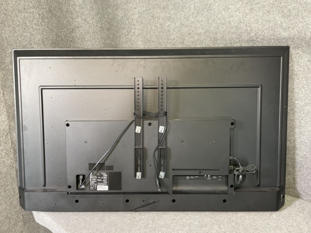 996521-10 2 Philips TVs plus wall mounts