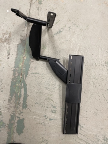 996521-14 2 Philips TVs plus wall mounts