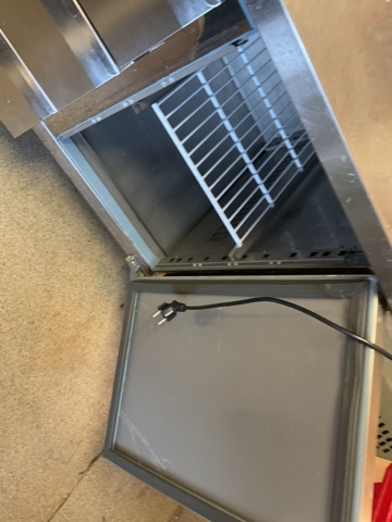 1046250-4 Cooling bench with 9 drawers, 1 single door