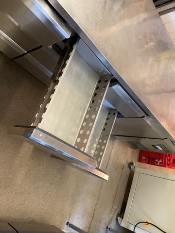 1046250-9 Cooling bench with 9 drawers, 1 single door