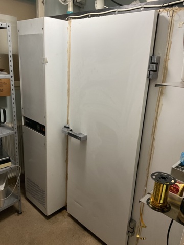 1046255-5 Porkka freezer with built-in compressor