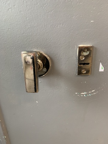 1062181-3 Safety deposit box