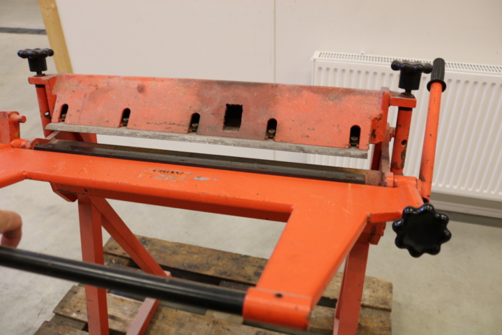 998685-10 Edge folding machine Cidan a/s