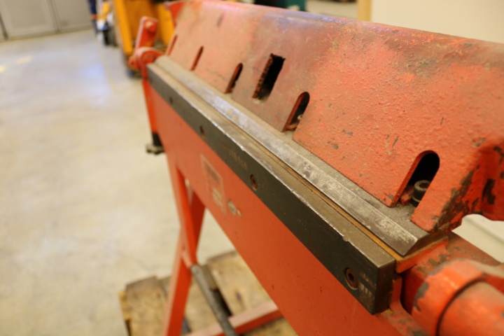 998685-12 Edge folding machine Cidan a/s