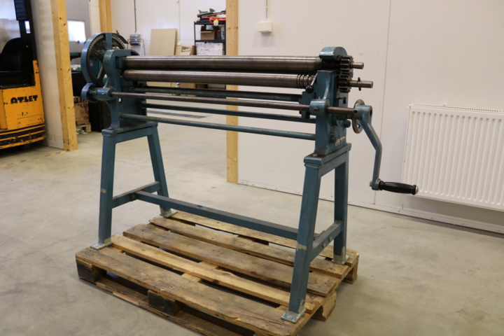 998686-1 Round rolling machine Luna