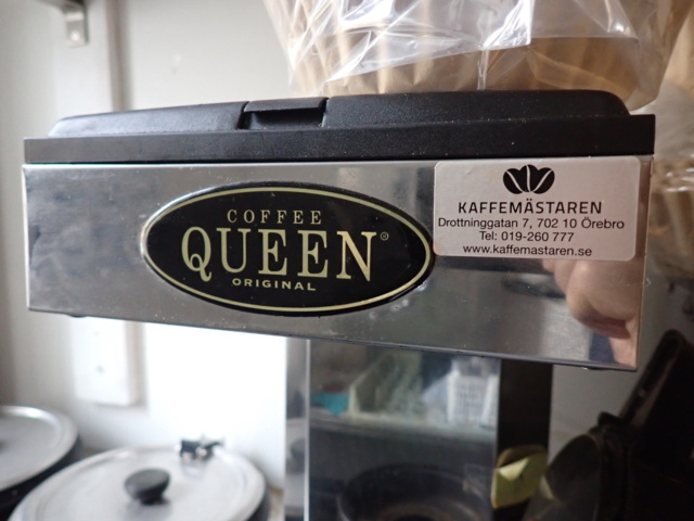 1031283-3 Coffee maker, grinder, 2 thermoses