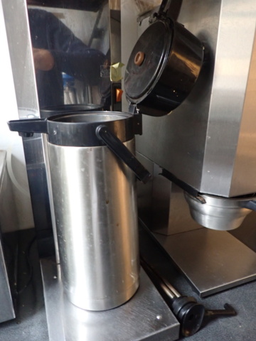 1031283-4 Coffee maker, grinder, 2 thermoses