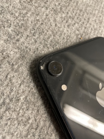 1060035-9 iPhone XR 64GB