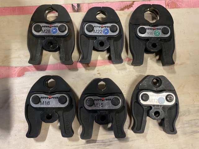 1062841-3 Press machine Novopress AFP 101 & Press jaws